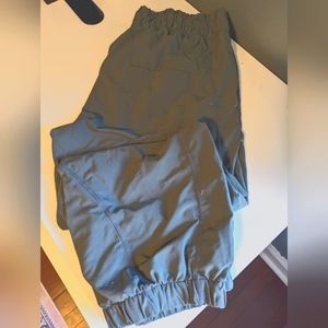 Light weight cropped Zella pants, Lg, Green